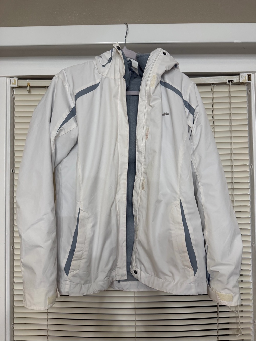 Columbia White and Gray Women's Waterproof Hooded Utility Jacket